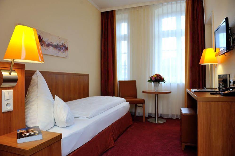 Hotel Vis A Vis Ліндау Екстер'єр фото