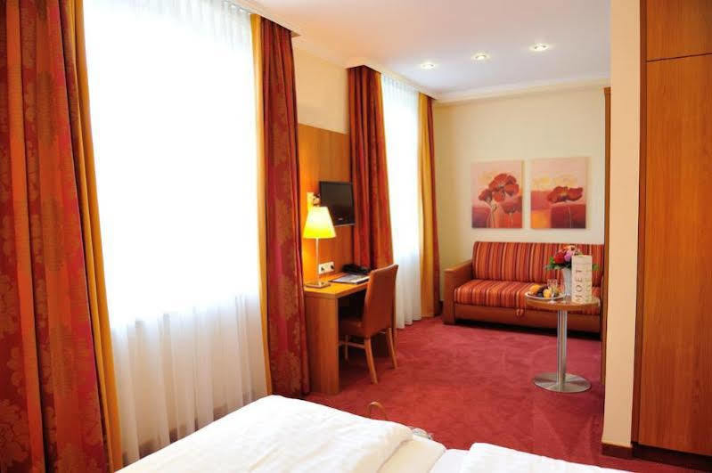 Hotel Vis A Vis Ліндау Екстер'єр фото