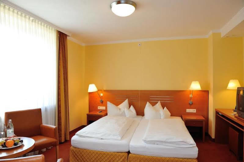 Hotel Vis A Vis Ліндау Екстер'єр фото
